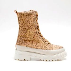 Brand new Free People Boots size 38